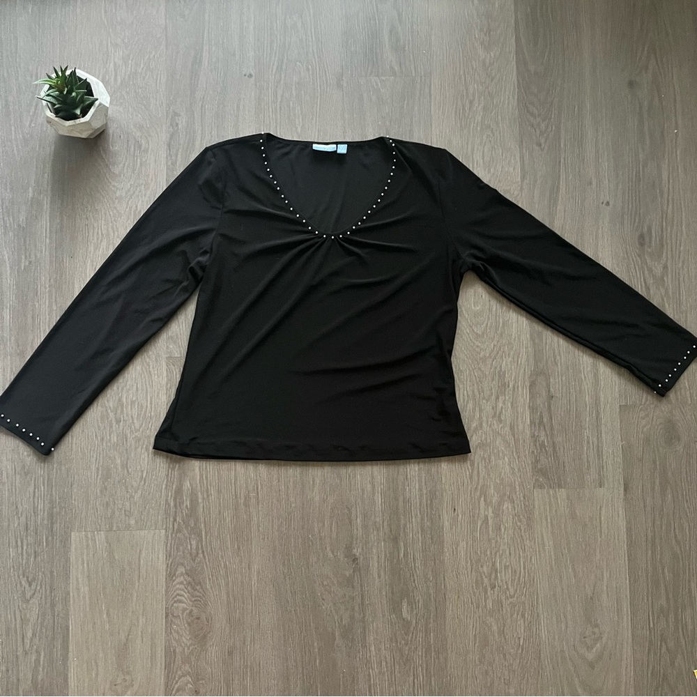 Tres You Black V-Neck Long Sleeve Top with Beading Detail on Neck and Cu…